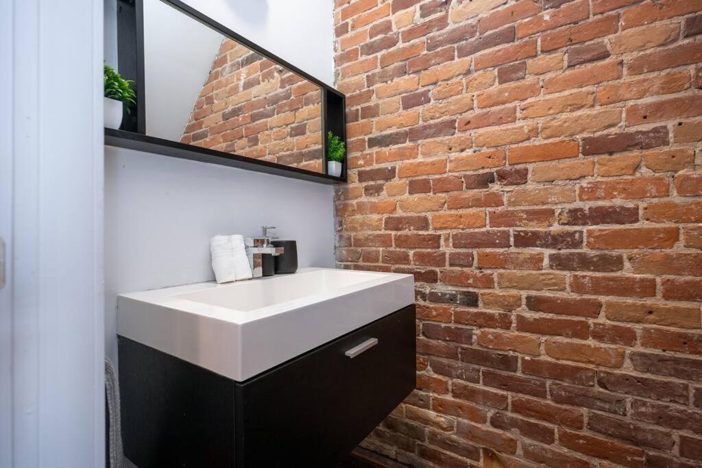 The Plateau Haven - Premium Location Appartement Montréal